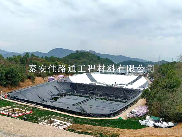 防滲土工膜在施工中出現的問題須及時進行解決 防滲土工膜在施工中出現的問題須及時進行解決