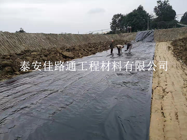 掌握污水處理防滲膜延緩衰老的方式方法 掌握污水處理防滲膜延緩衰老的方式方法