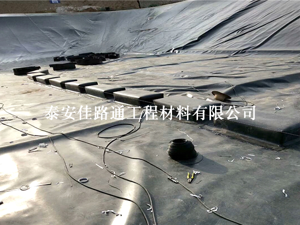 蓄水池鋪設(shè)防滲土工膜技術(shù)要點簡析 蓄水池鋪設(shè)防滲土工膜技術(shù)要點簡析