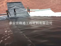 污水處理防滲膜損壞，這 5 大自然因素是主要原