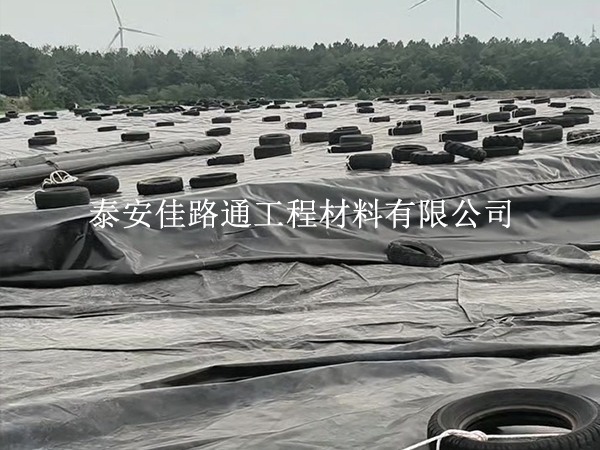 垃圾填埋場防滲膜焊接前后管控要點：筑牢焊縫防滲屏障