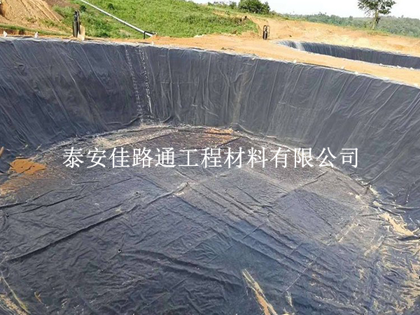 沼氣池防滲膜破損修復(fù)技巧：精準(zhǔn)處置，杜絕滲漏隱患
